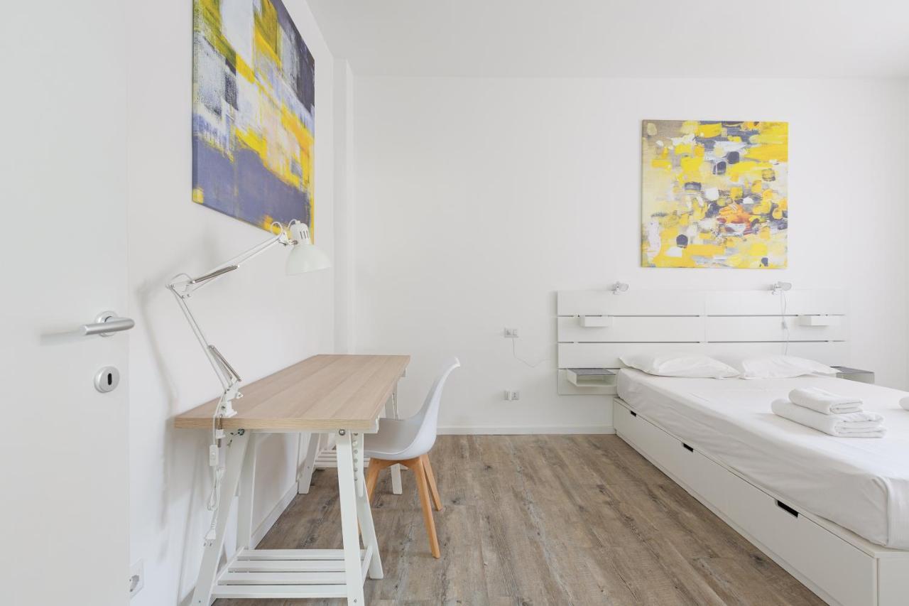 Cagnola Cozy Apartament With Balcony Milaan Buitenkant foto
